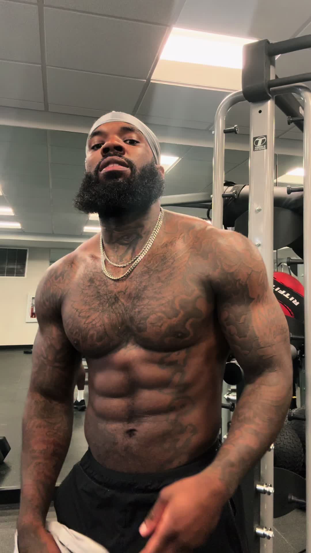@bigq385