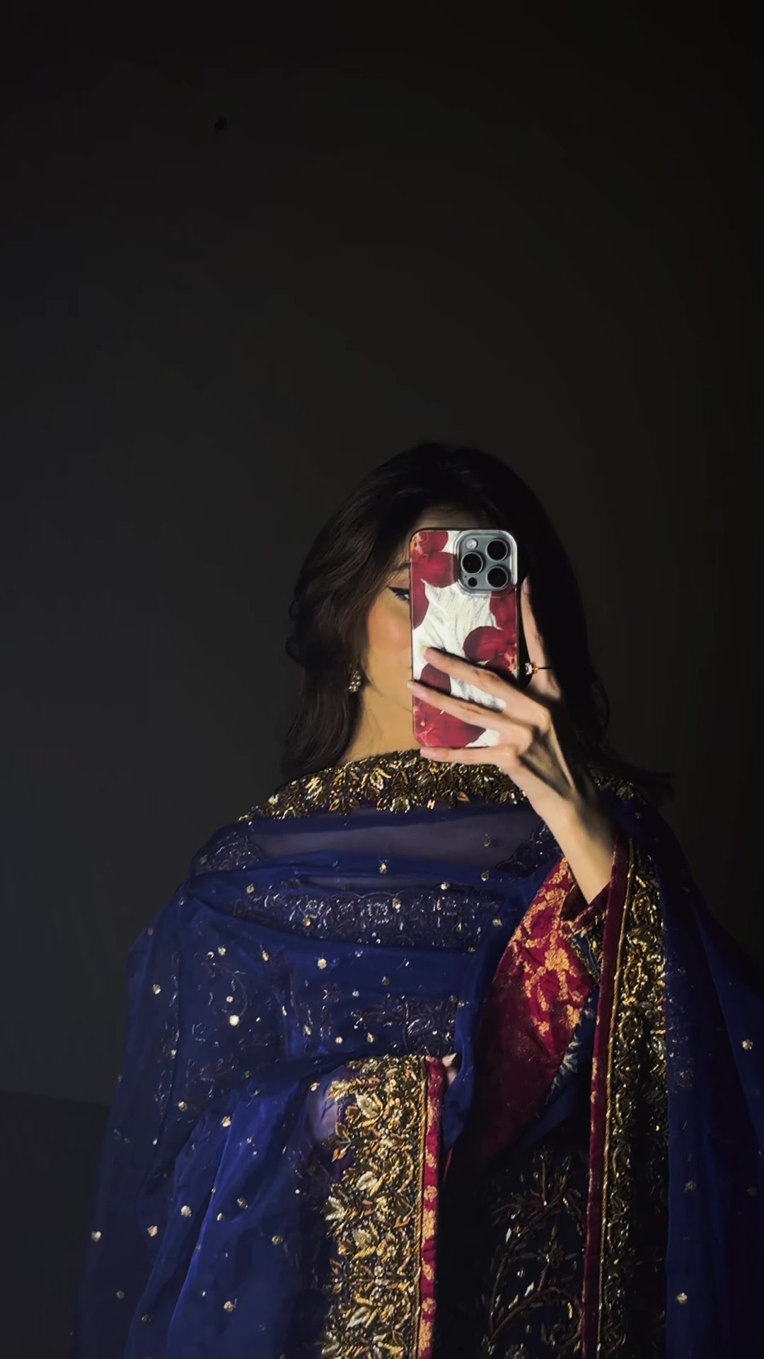 @HAREEM BAIG 🖤