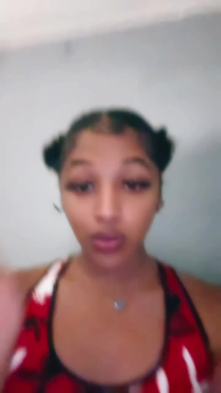 @Bella🥰