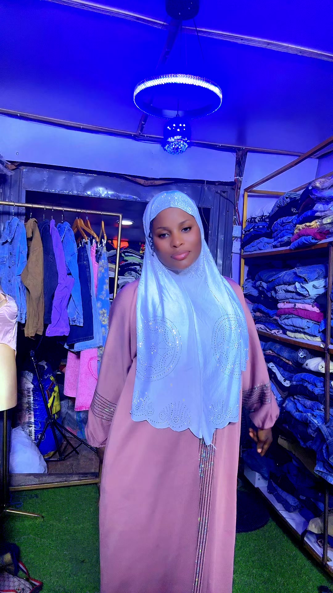 @Young Alhaja fashion empire💯