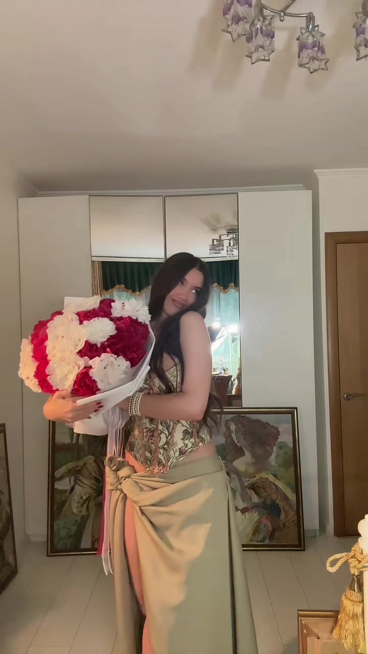 @shecuki