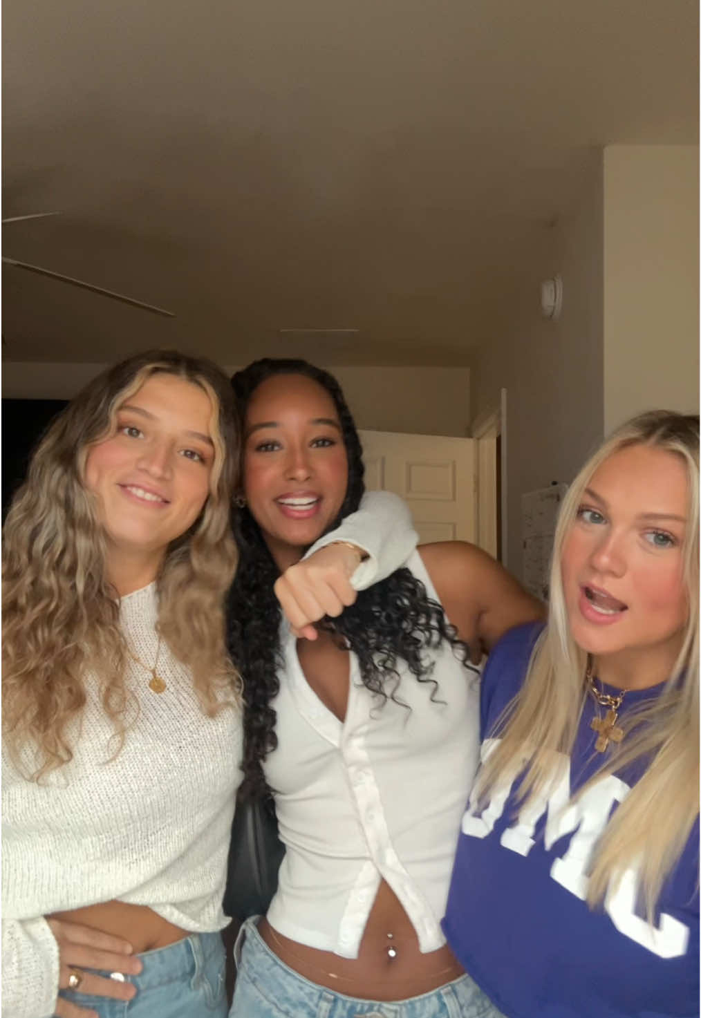 @Hermella