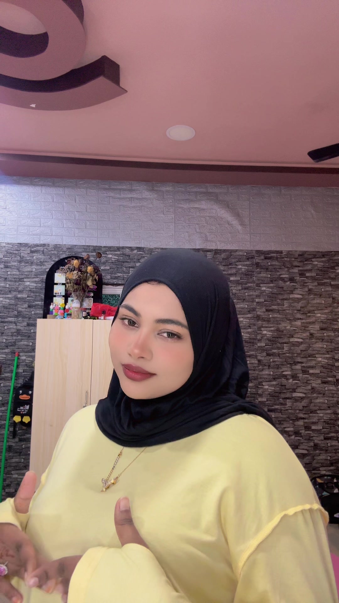 @Dhonoo 🌸