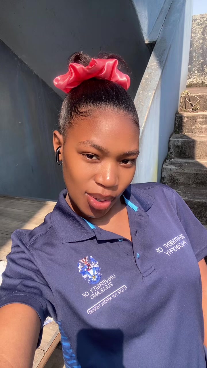 @Akhona🧸🫧 the graduate 👩🎓