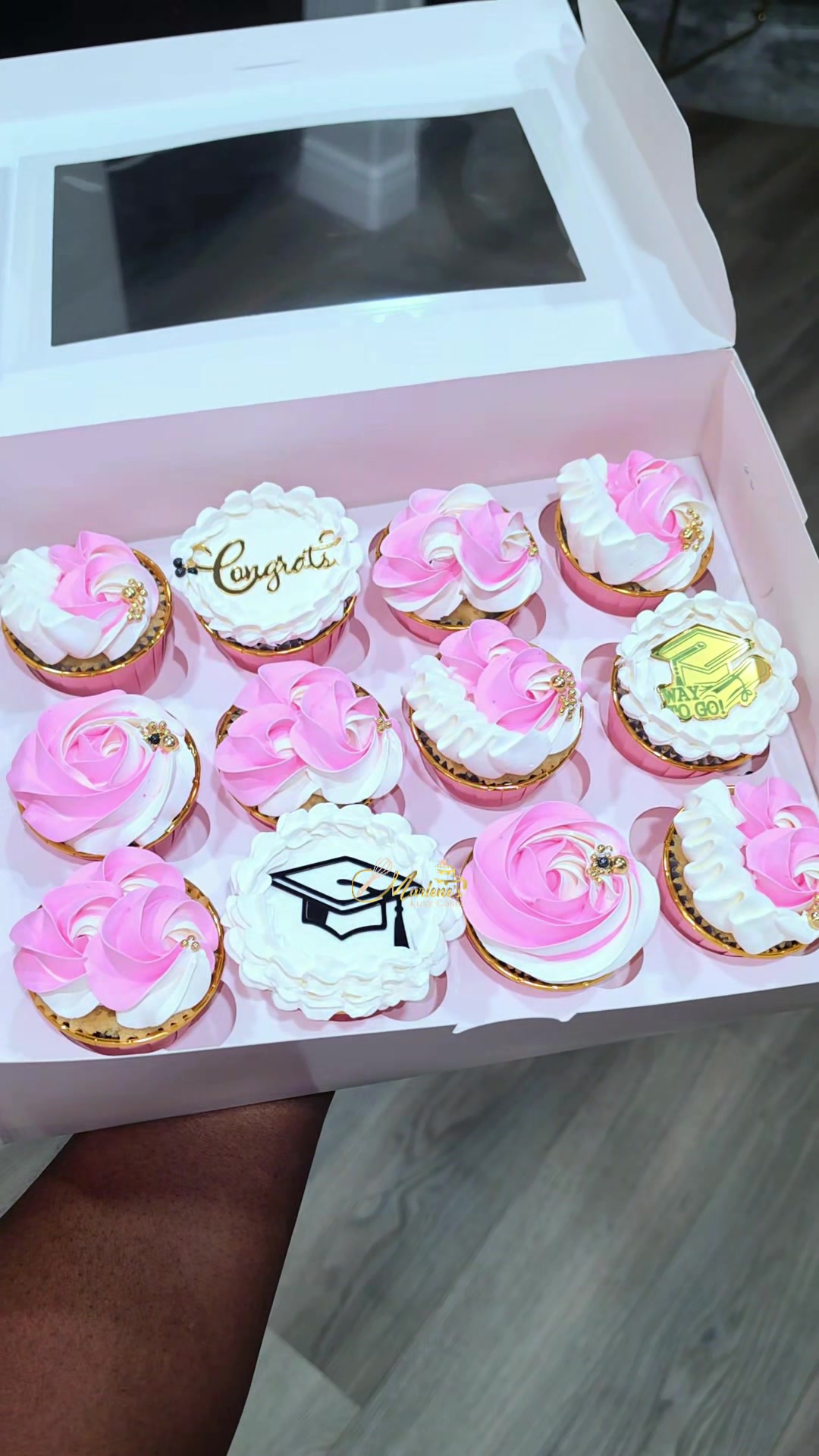 @Marlene'sLuxx_Cakes&HomeDecor