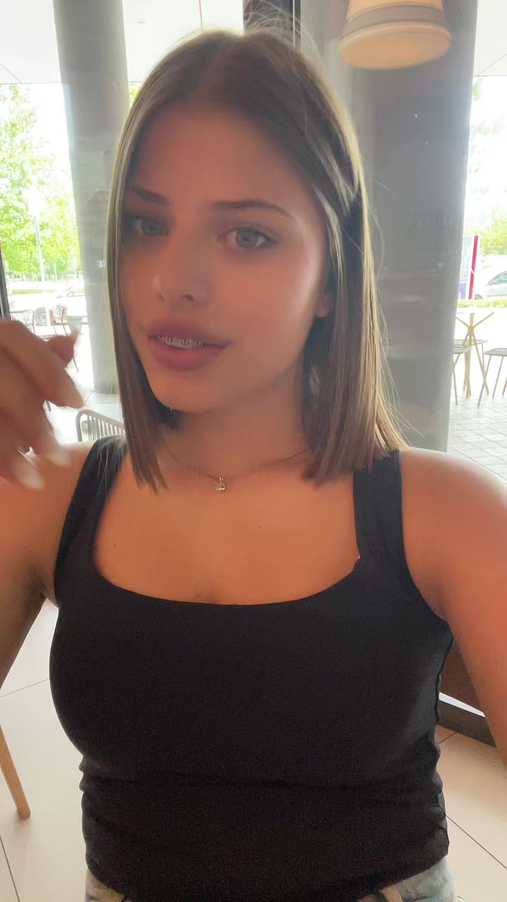 @popovicvalentina