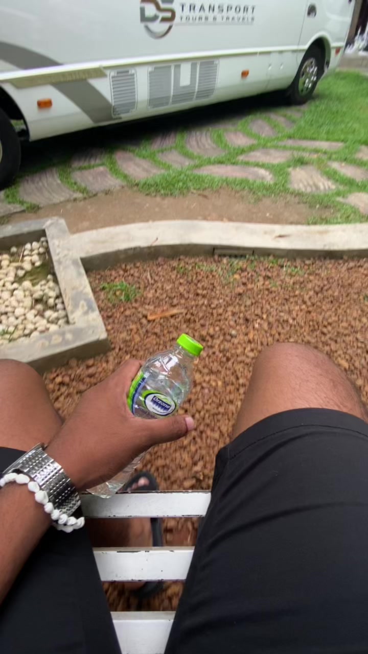 @Hanzana_D 🇱🇰🌊