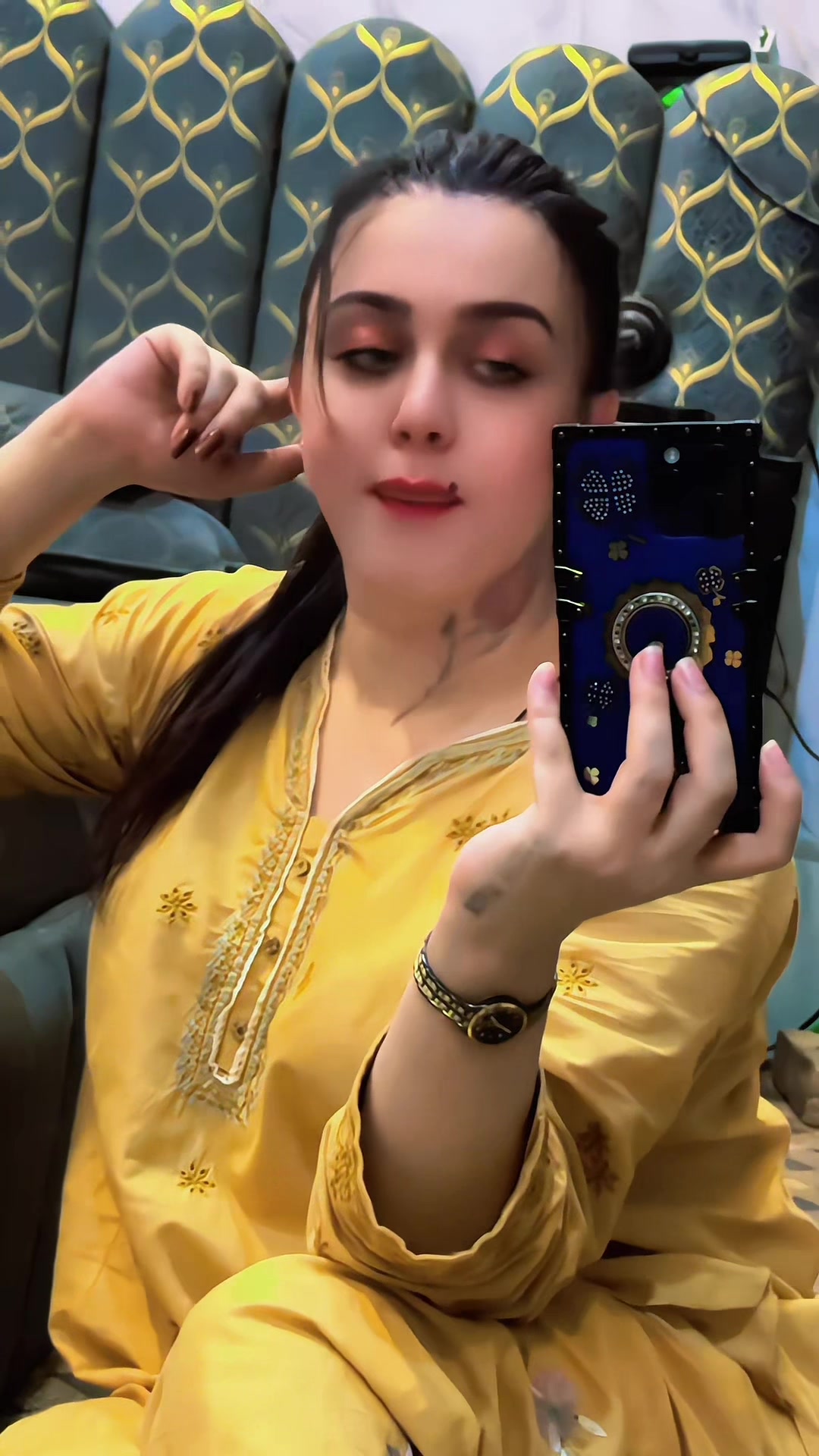 @🦋official  کو کو Lovely🦋
