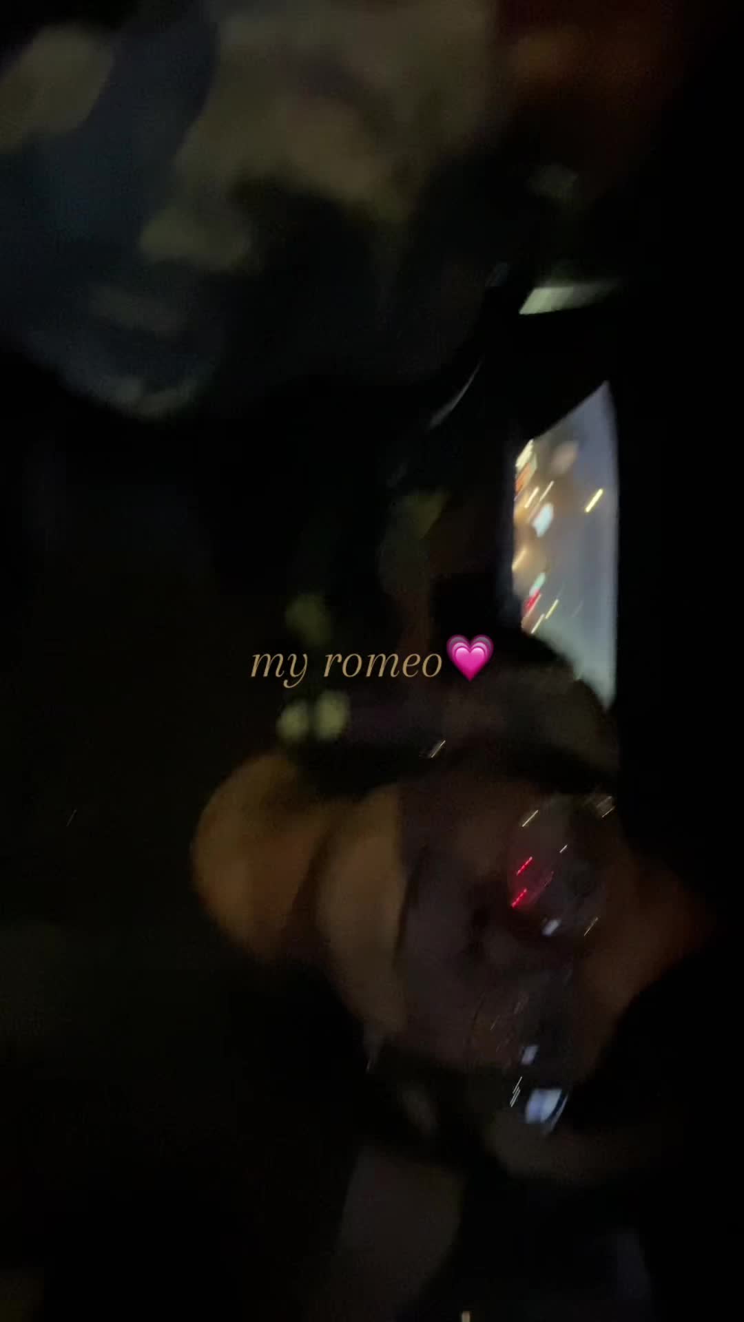 @𝓃ℴℯ𝓂𝒾 💗