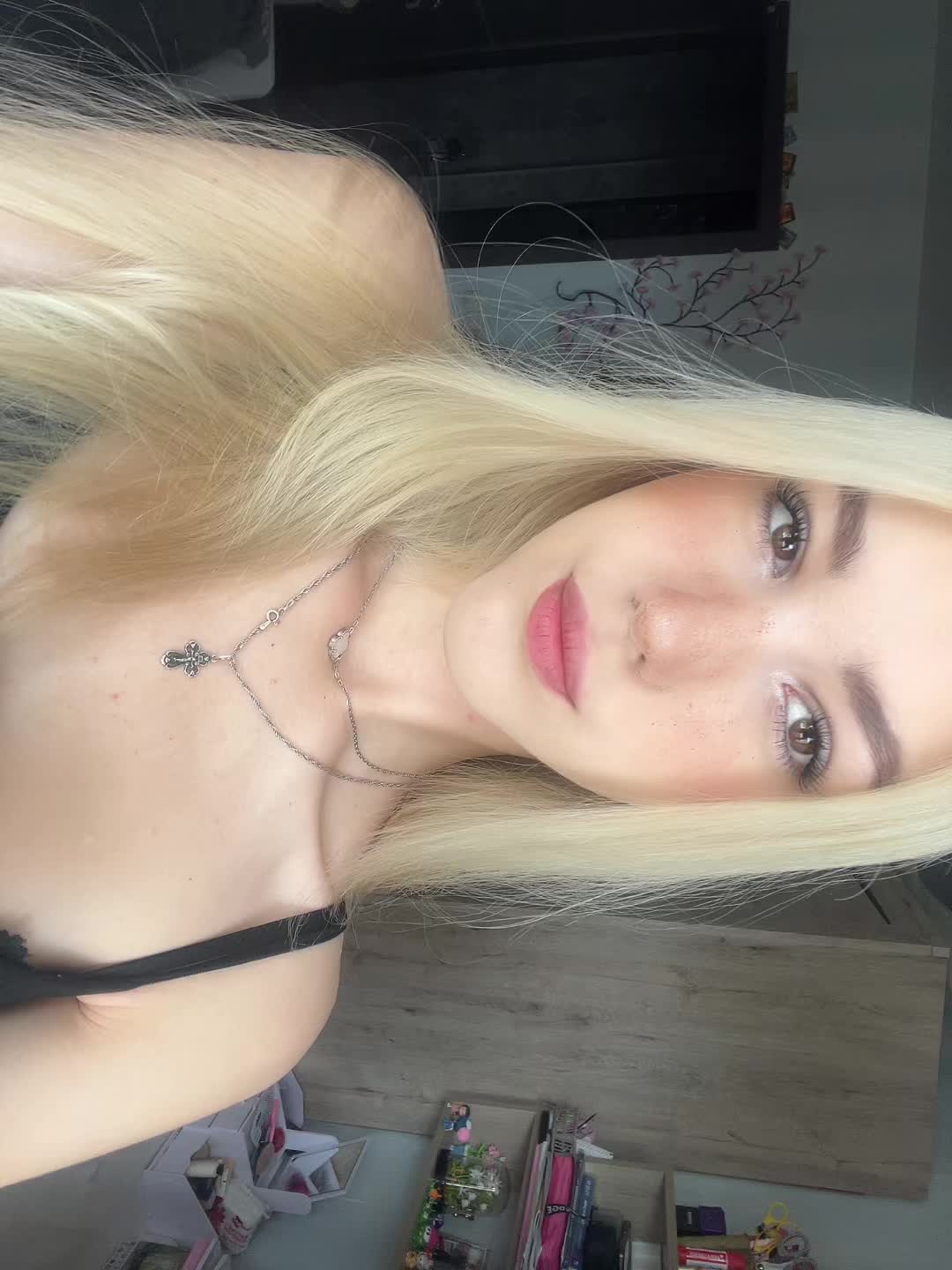 @анюта