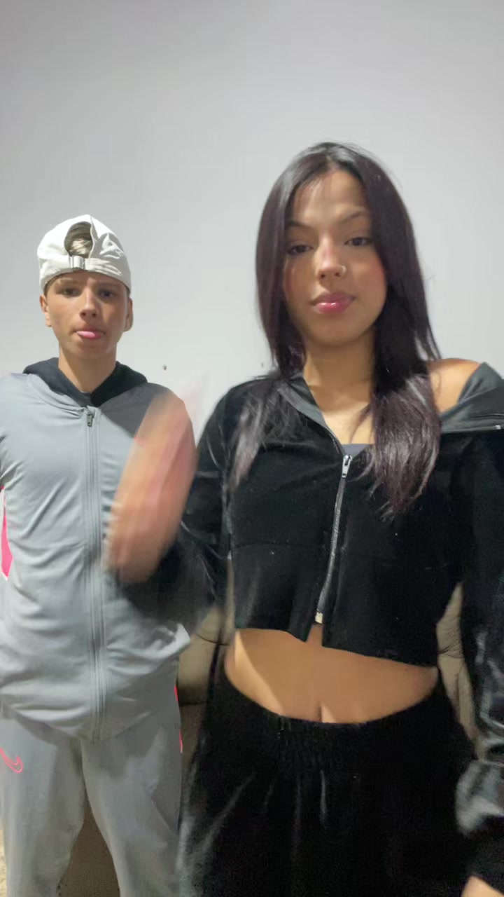 @Lara