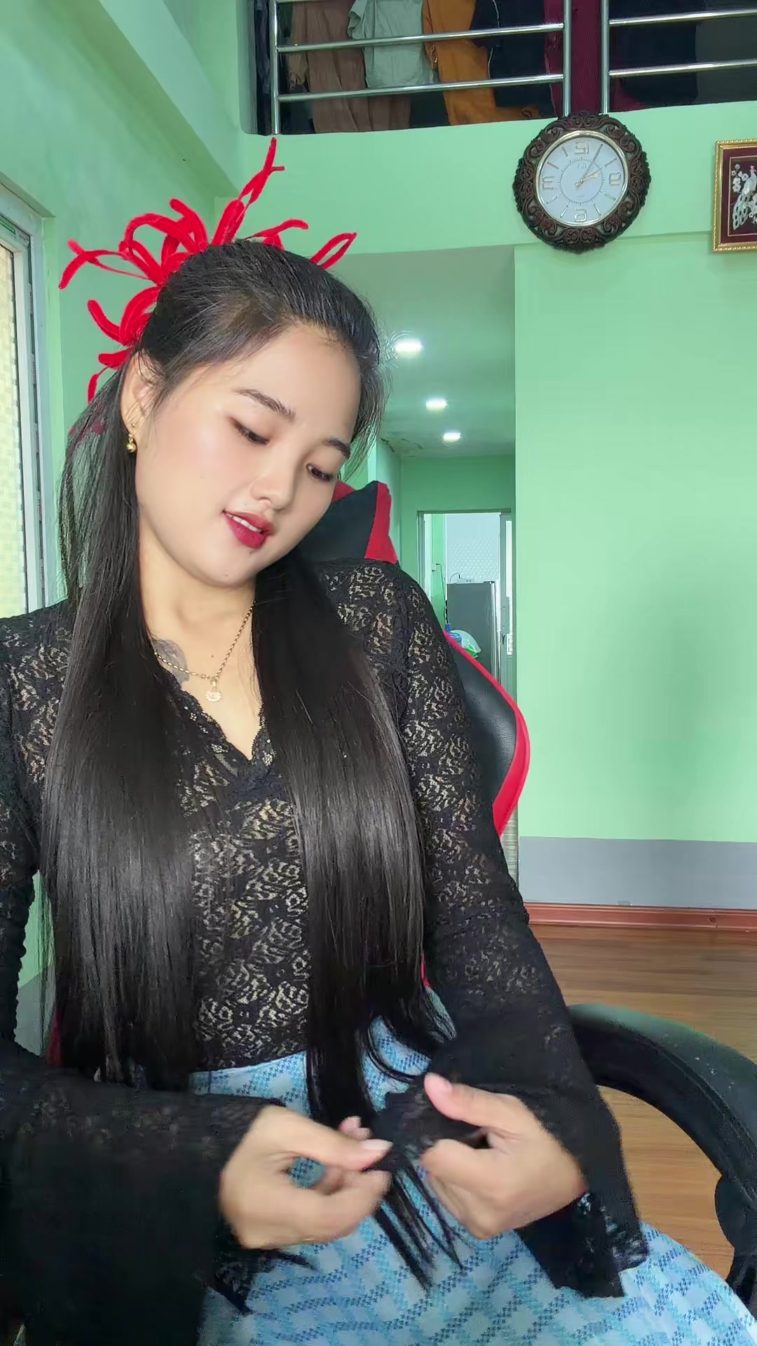@May Zon Htet(ကသာသူလေးပါ)