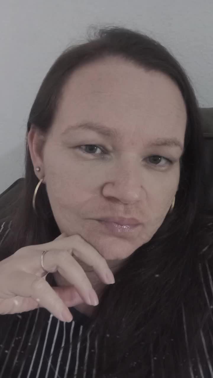 @Vânia