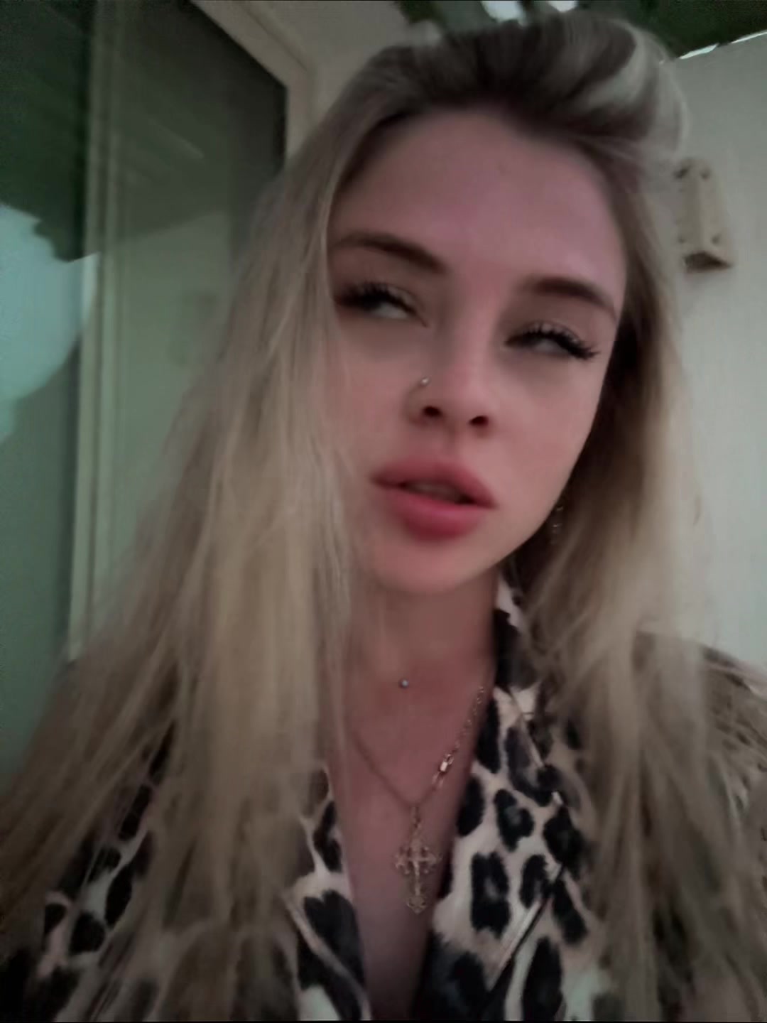 @Элиза Малая 🦁👸