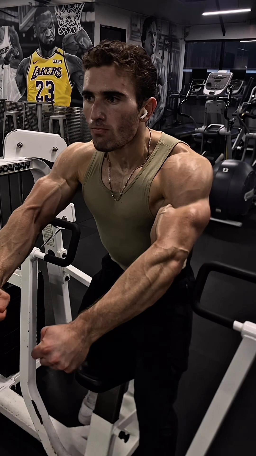 @mr.backzilla1