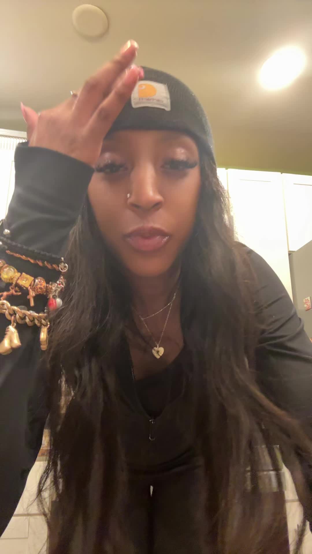 @prettyshakiara