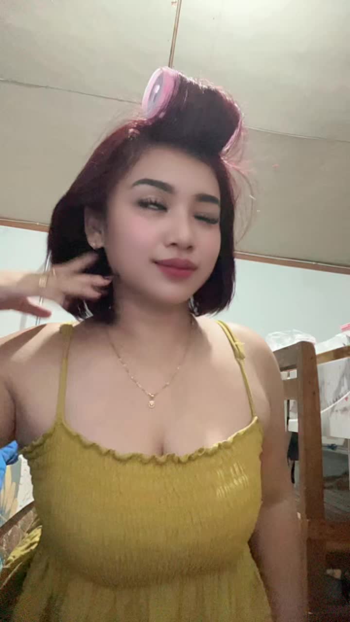 @julia frinella sari