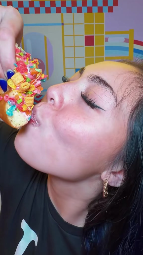 @brookedonutgirl
