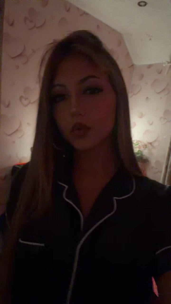 @𝓮.