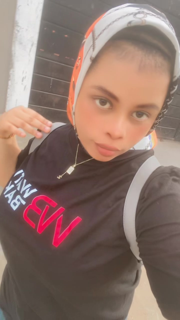 @Blandina ..💧🦋