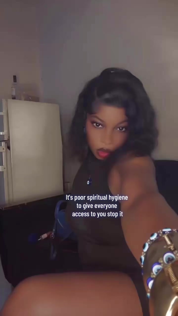 @lonelygyal💔😈
