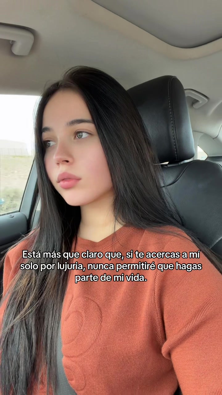 @Angie Gómez🖤