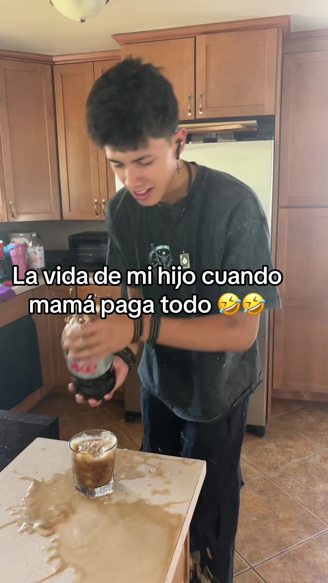 @Mama Latina Moderna