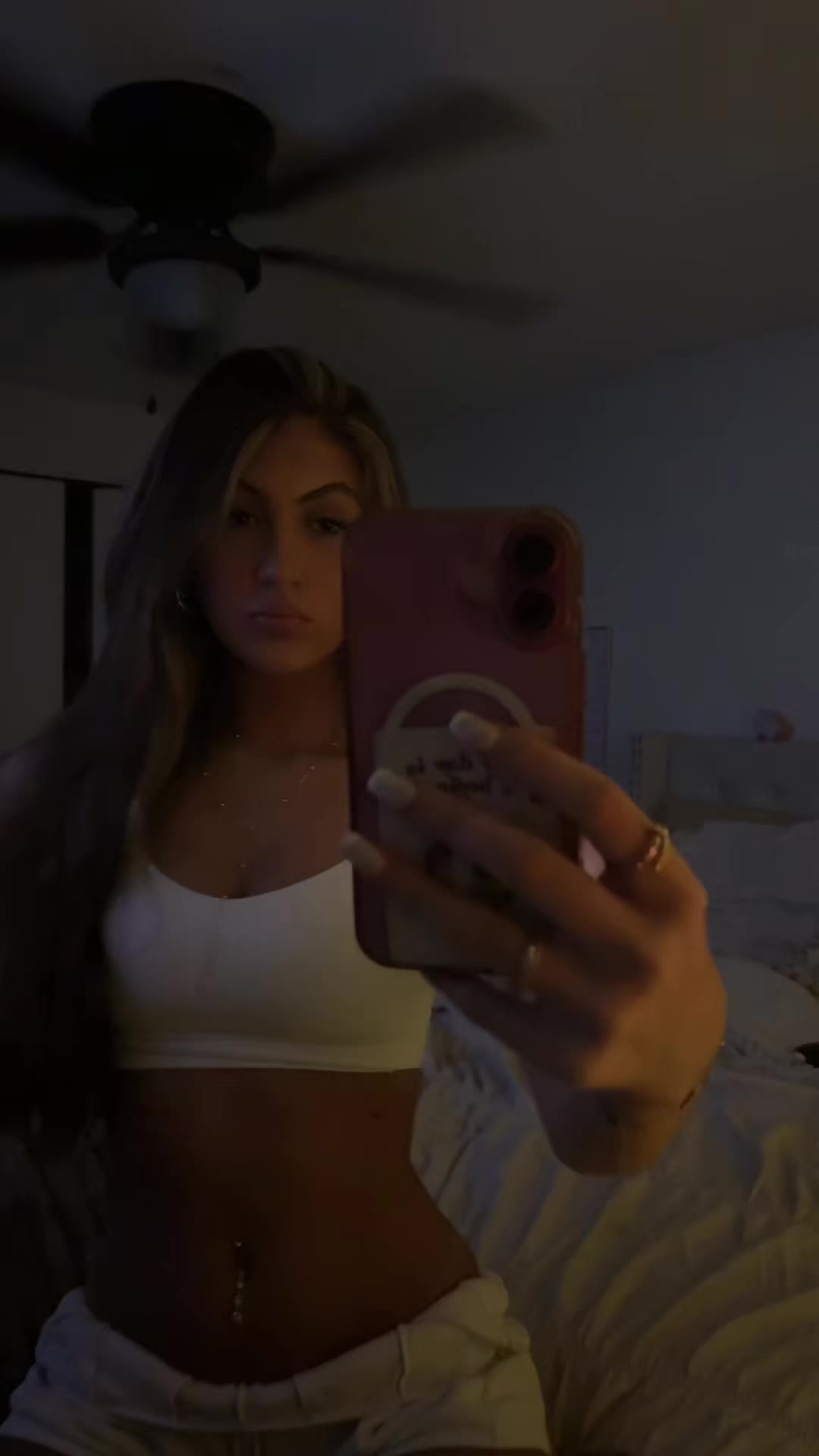 @lovee.miaaa