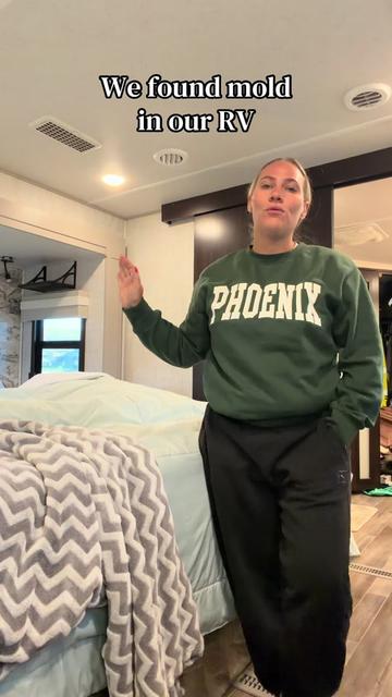 @JESSICA ASHLEY | FT RV + SAHM