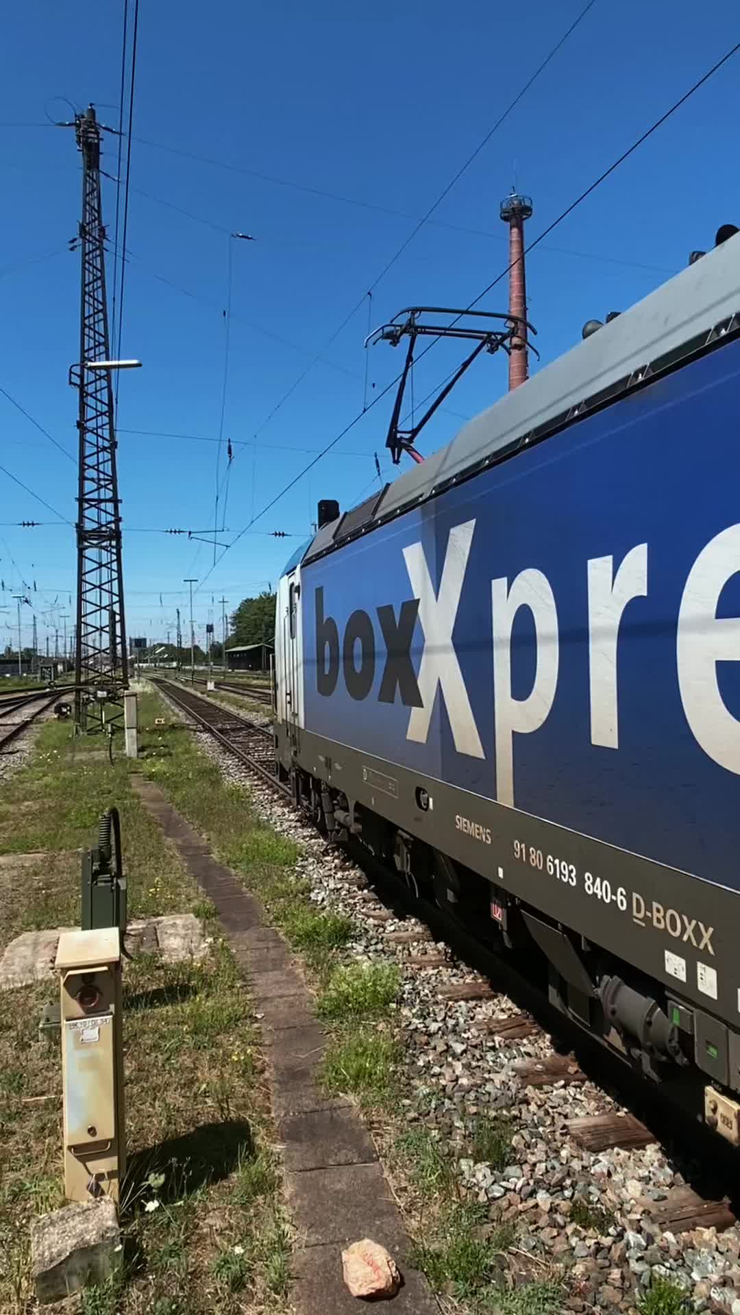 @trainspotterlevi
