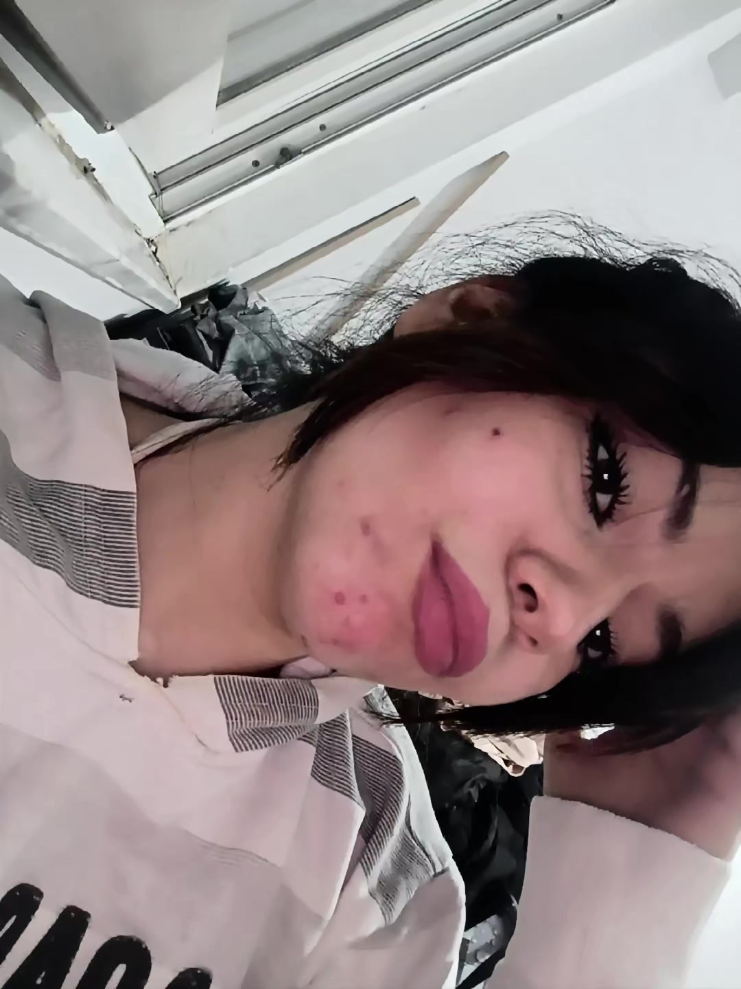 @Bella