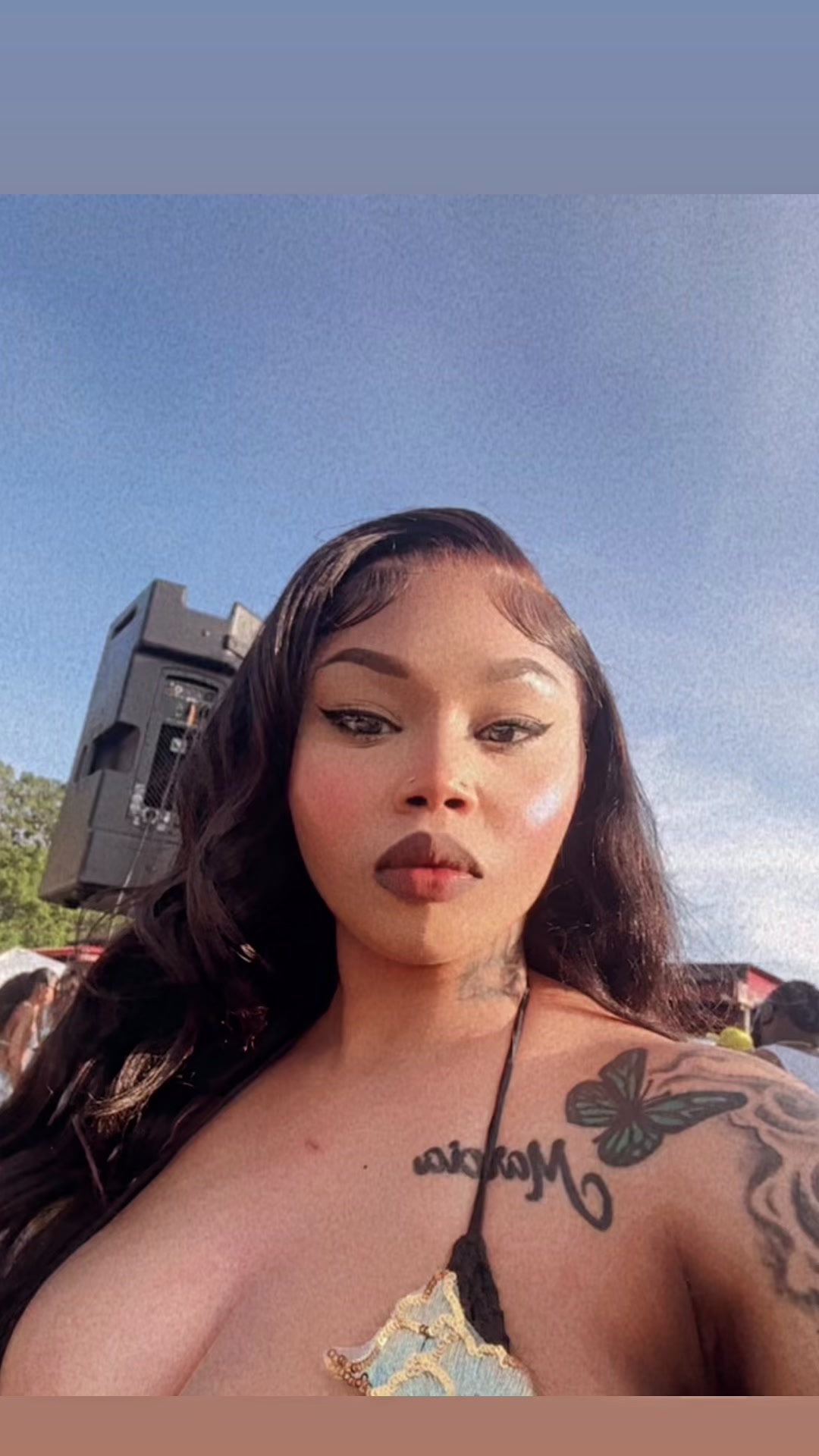 @Dollybusinezz