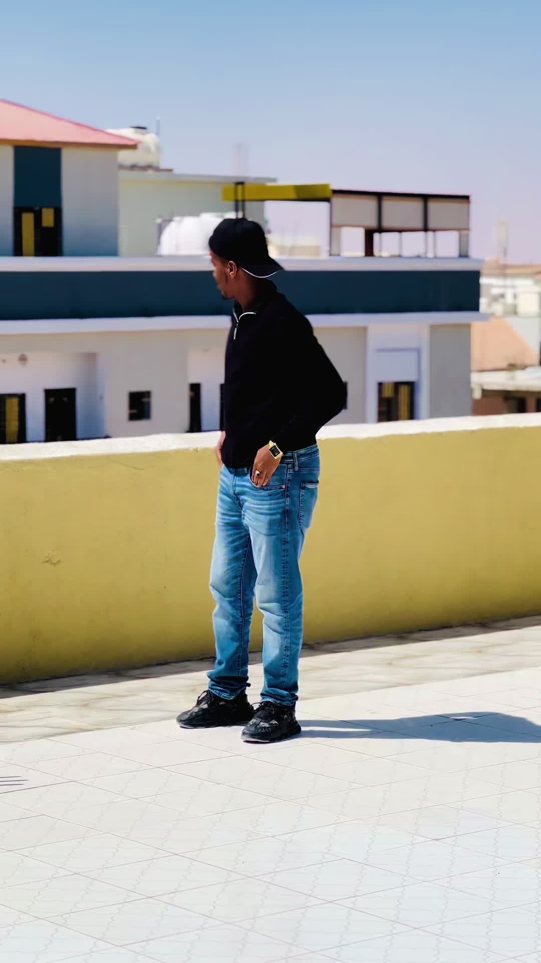 @HAMUUDI 🦅