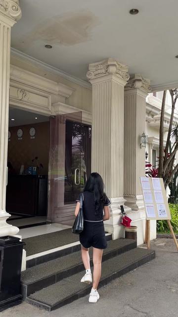 @Rizen Premiere Hotel