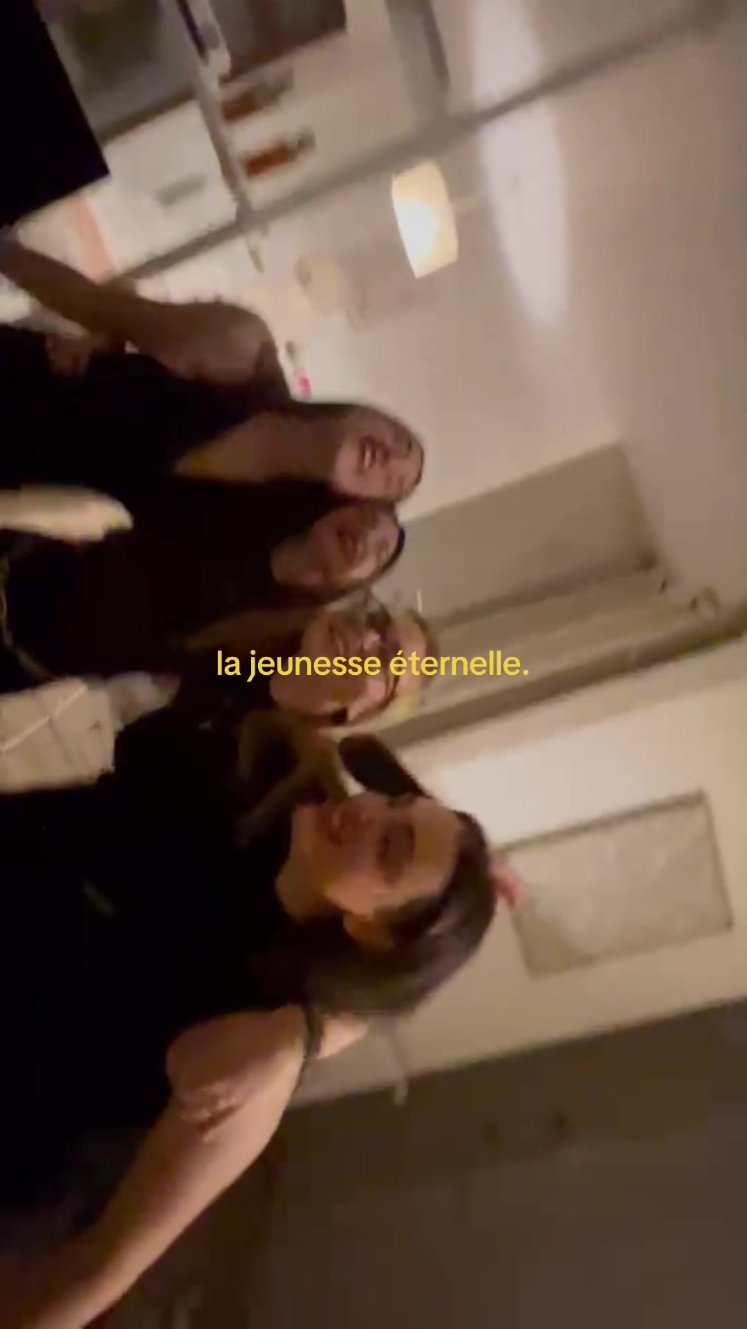 @lenaaplz