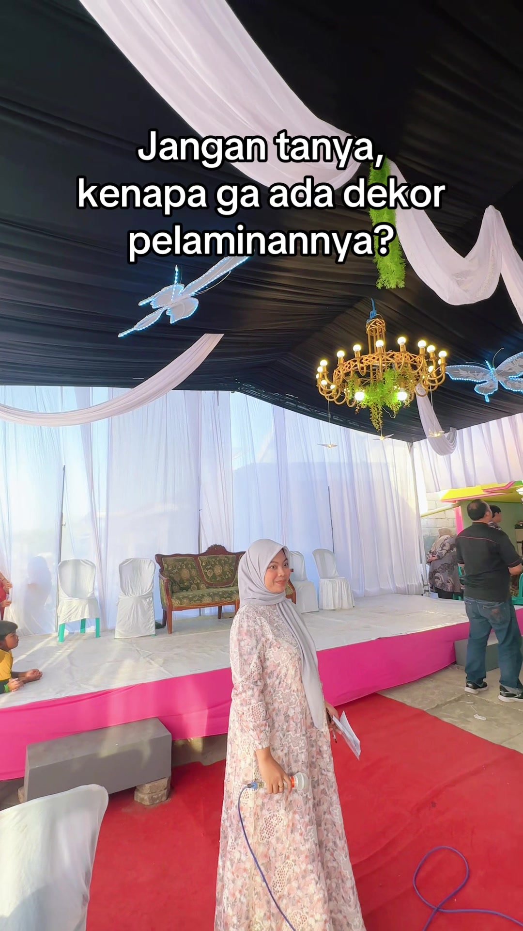 @QUEENBEEWEDDING