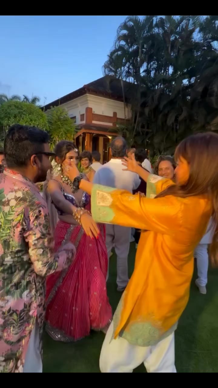 @Jennifer Winget