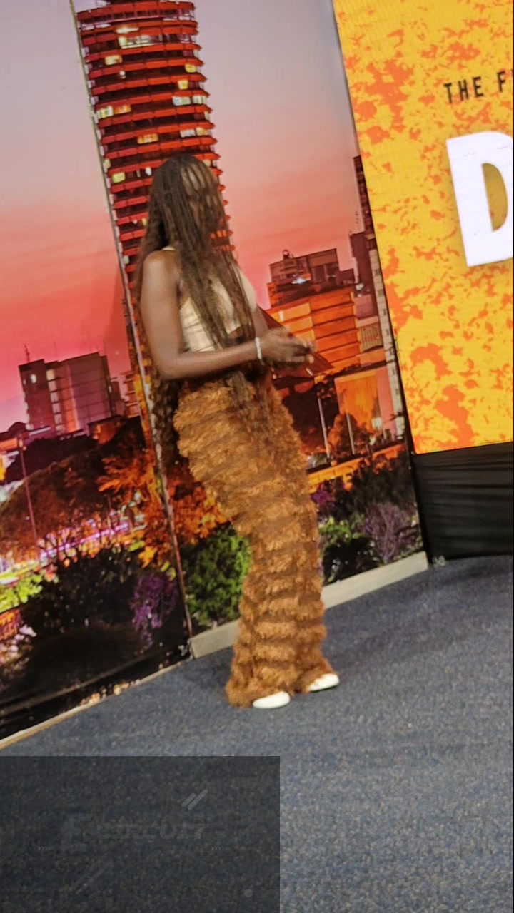 @Y254