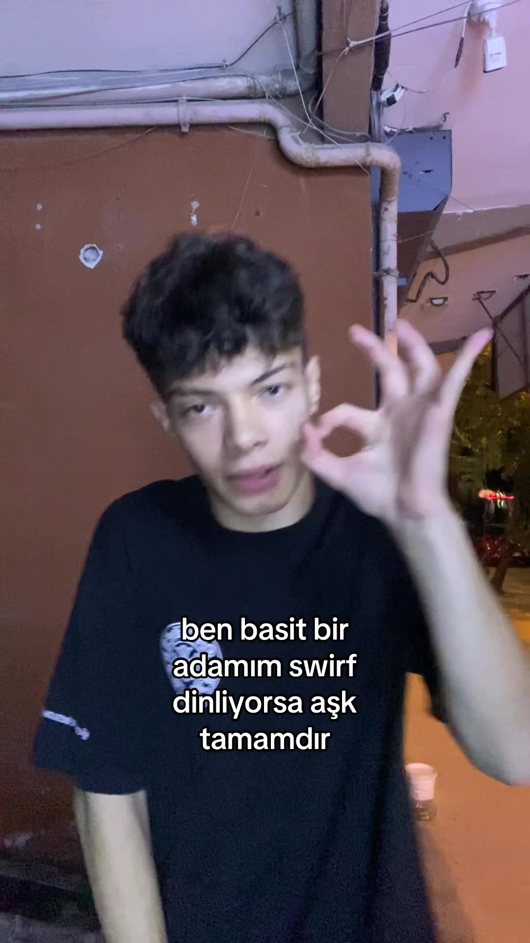 @𝒆𝒇𝒆