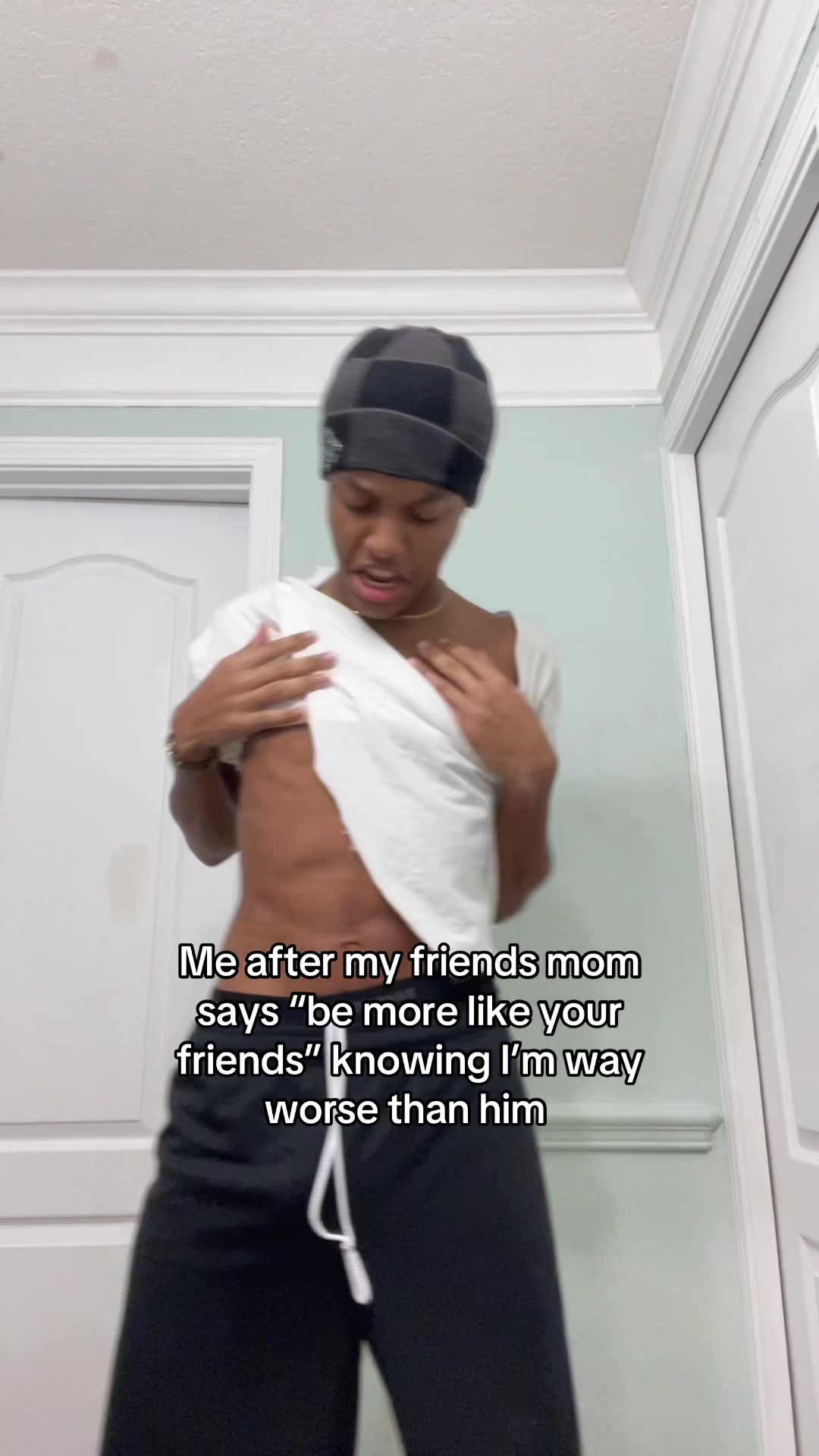 @Kj._.
