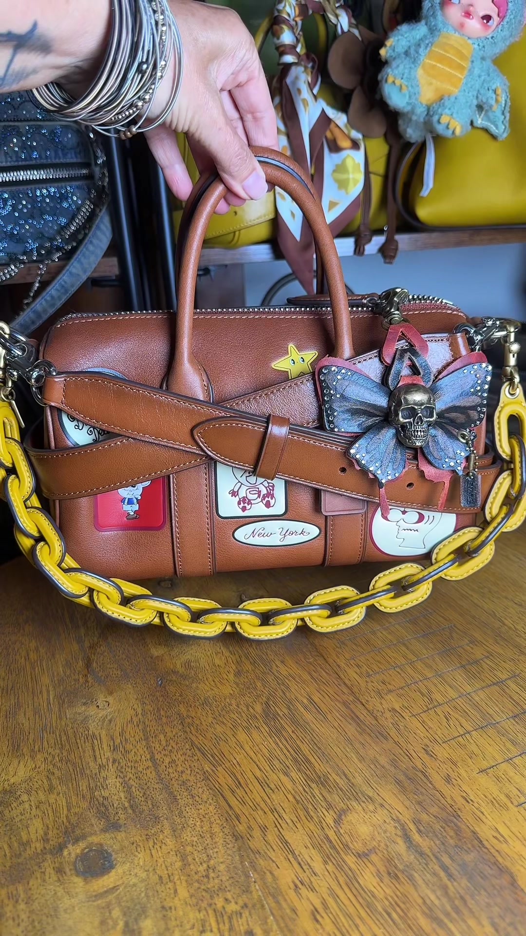 @👜📚ᥫ᭡ ᗰᗩᖇᑕI ᥫ᭡📚👜