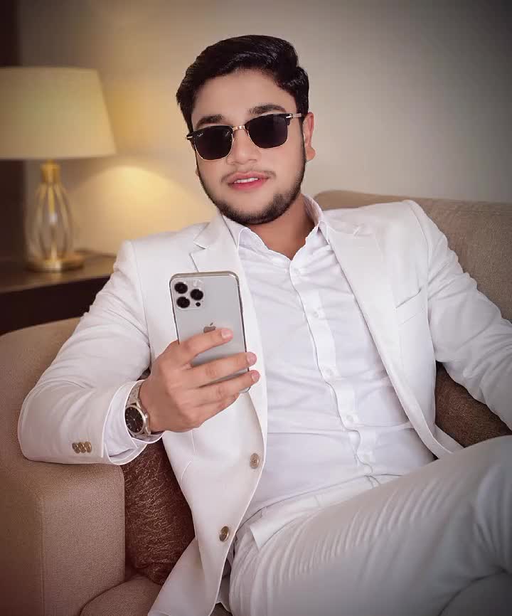 @&hearts;️✌️علی ملتان الہ😎