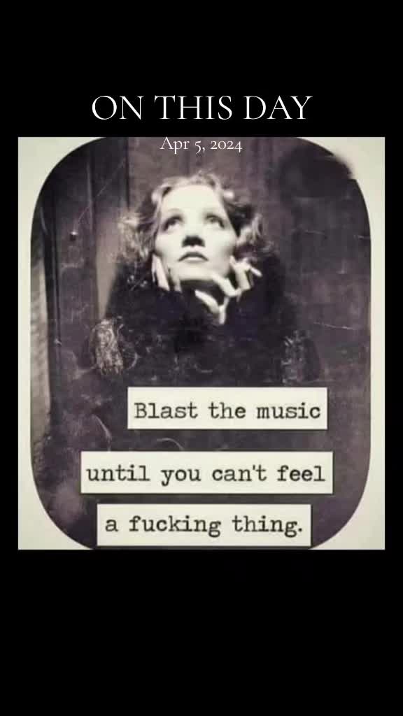 @💀Sarah🖤