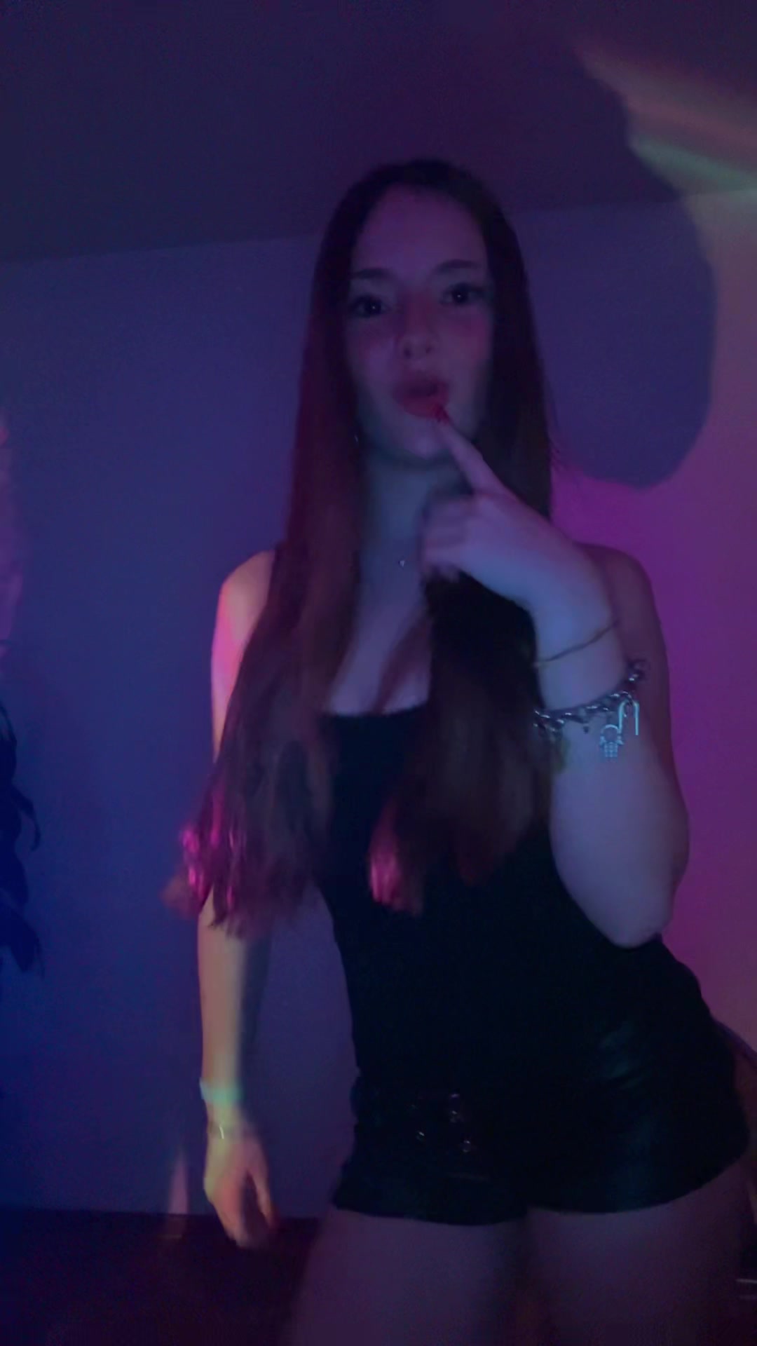 @juli_villar
