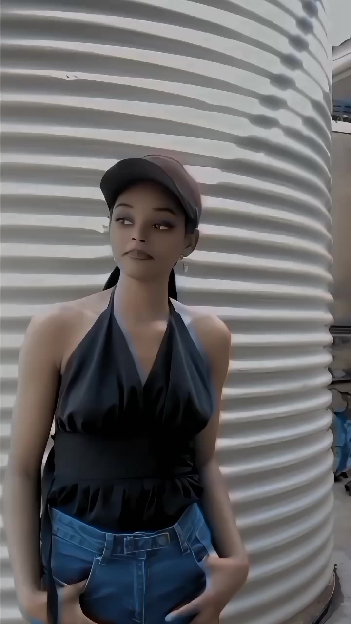 @Aisha 🦋🤎