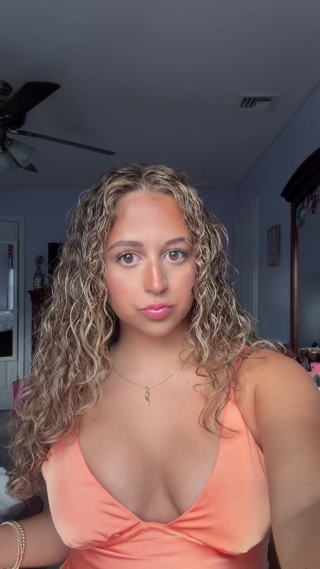 @Isabella