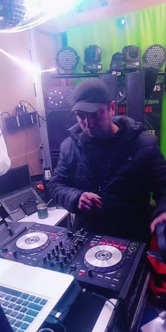 @hugo baeza 😉😎