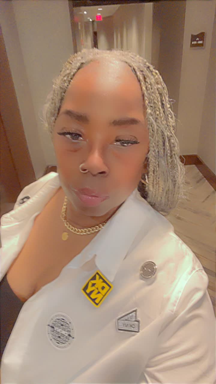 @TheEstheringQueen
