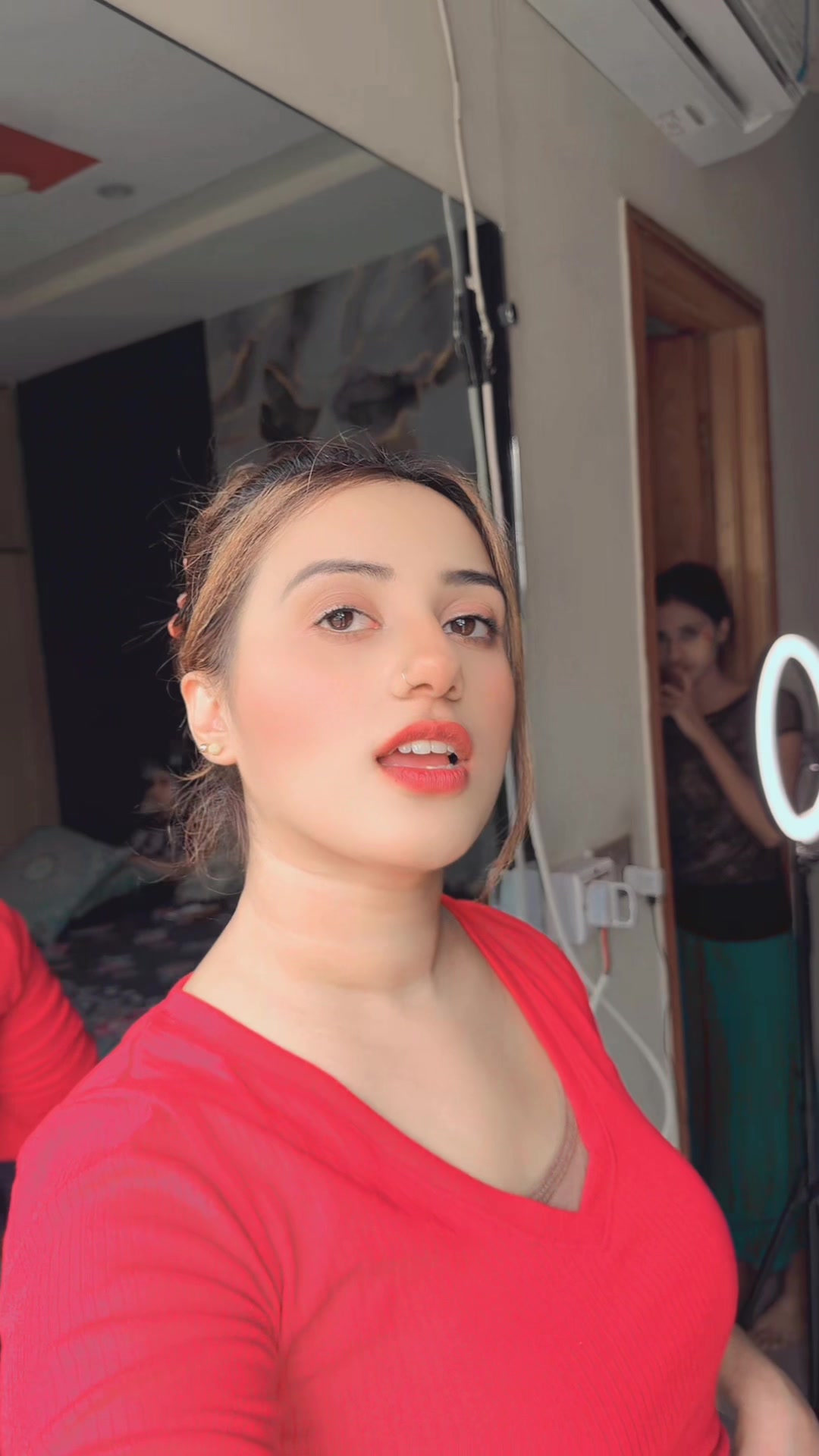 @zoyanoor____