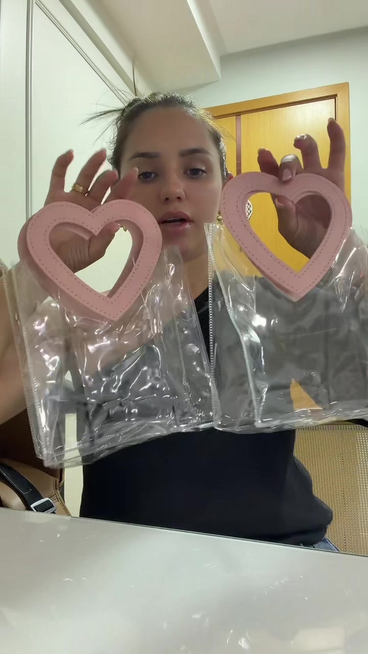 @Halanna Mantelli